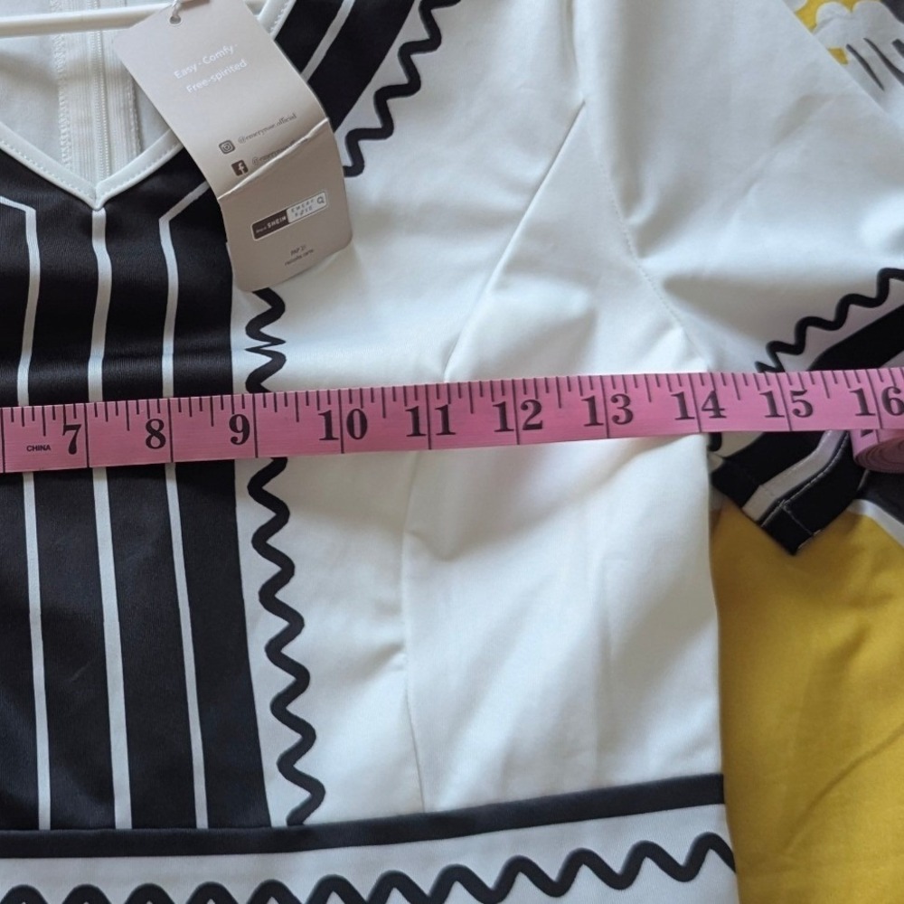 Emery Rose Womens White Black Graphic Print V-Neck Midi A-Line Dress Small NWT - Picture 3 of 6